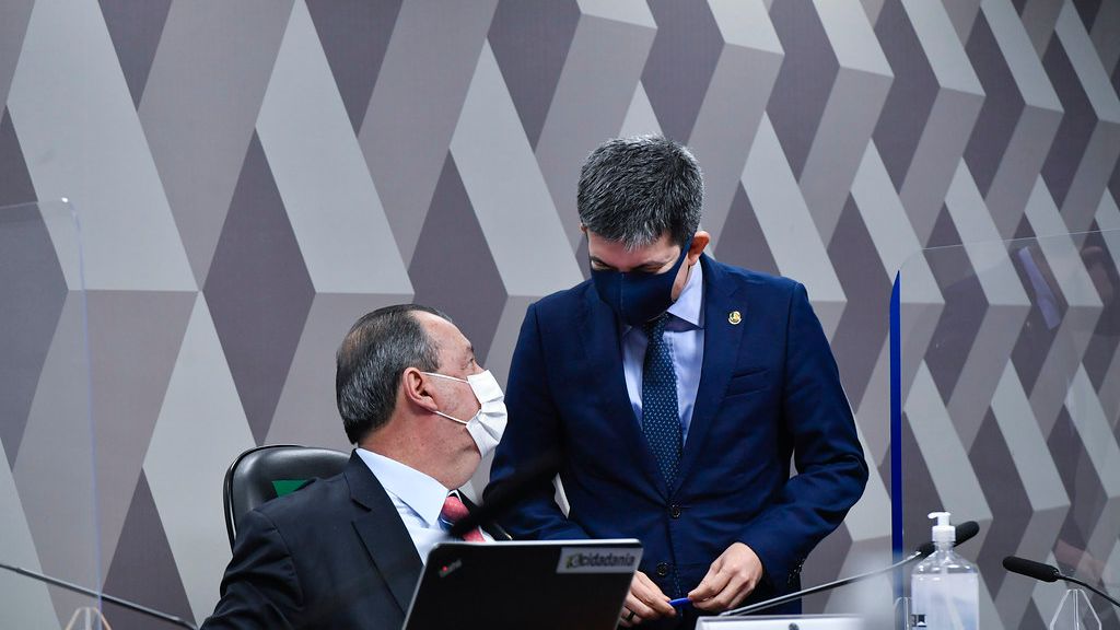 7982EA7B-56A1-46F9-9511-0032528DDE4D