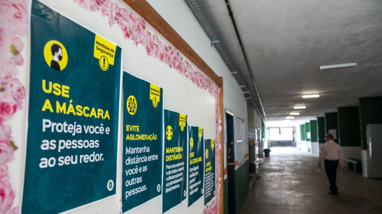 D400935D-3B5A-48DE-852C-C6A980F2C789