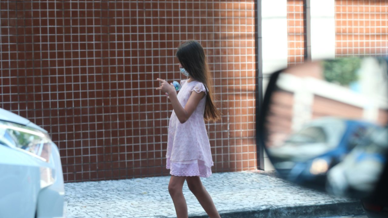 F6536D4A-BDC7-4175-B024-BFF7C4775965