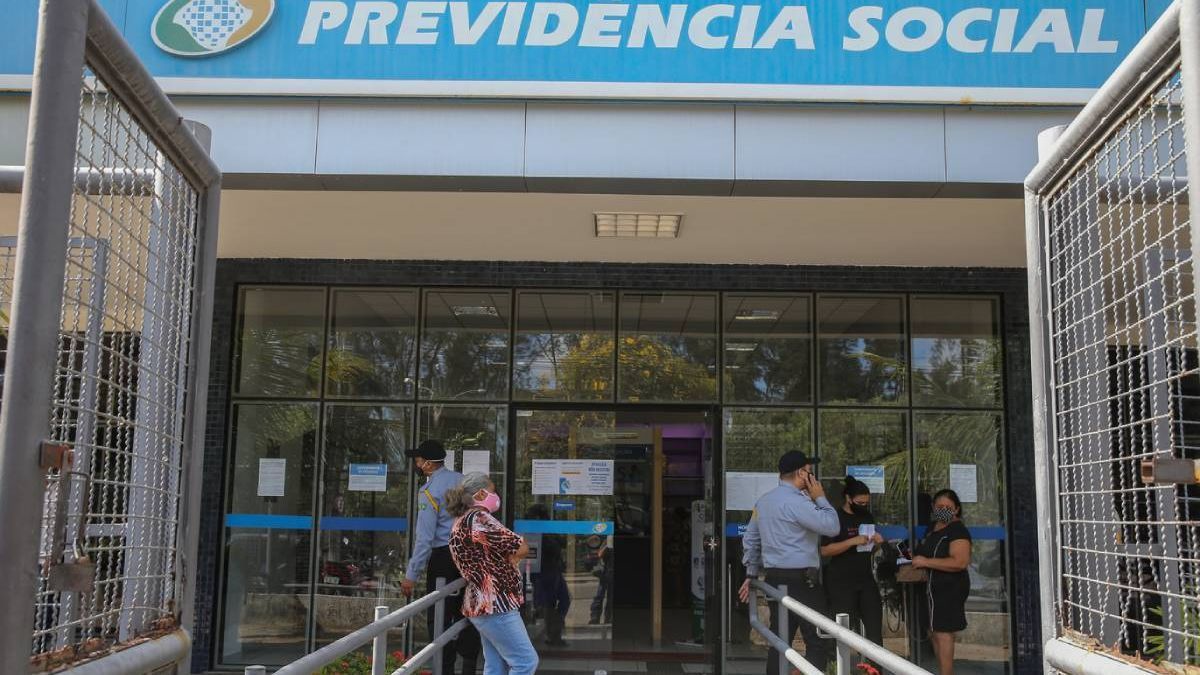 FDC16AF2-98FD-497A-B03C-A19CCAD38925