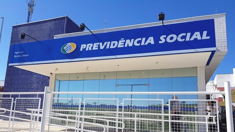 8E34DBF0-A599-44AD-AE5B-7585B7907A86