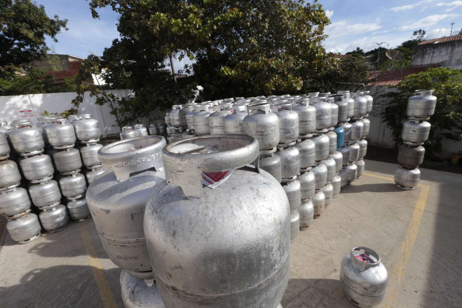 Vale-gas-cearenses-vao-receber-beneficio-tres-vezes-ao-ano-saiba-quem-tem-direito