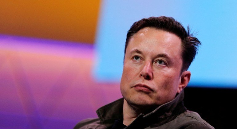 elon-musk-28012022105631708