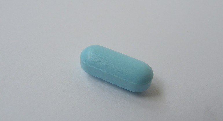ingrediente-de-viagra-faz-homem-enxergar-tudo-azul-17022020145808951