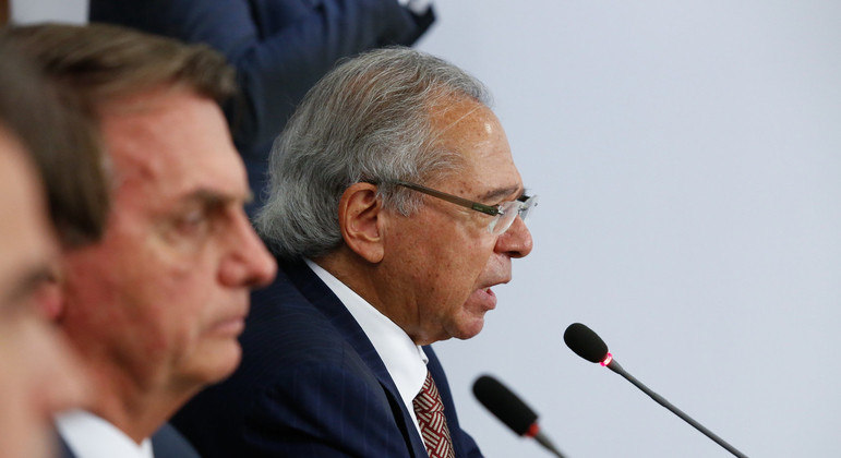 o-presidente-jair-bolsonaro-e-o-ministro-da-economia-paulo-guedes-07032022185953238