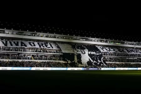 pele-informacoes-detalhes-velorio-aberto-ao-publico-450x300.jpg