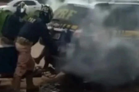 Foto-policiais-roviarios-federais-genivaldo-de-jesus-santos-450x300.jpg