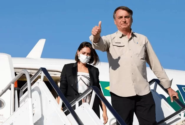 bolsonaro-aviao.png