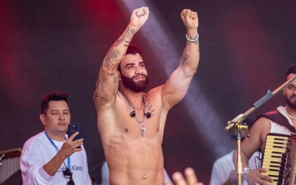 gusttavo-lima-reveillon-marrina-park-expulso-instagram-foto_fixed_large.jpg