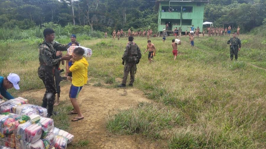 operacao-no-sabado-21-levou-13-toneladas-de-cestas-basicas-ao-povo-ianomami-1674402241039_v2_900x506