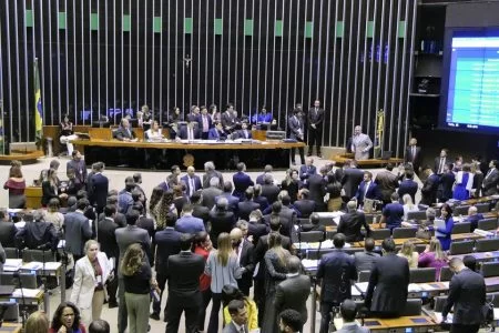 Congresso-Nacional-sessC3A3o-legislativa-450x300.jpg