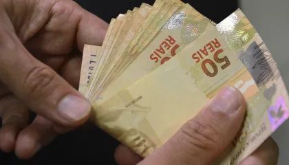 real_moeda_dinheiro_mcajr_2904223667.jpg