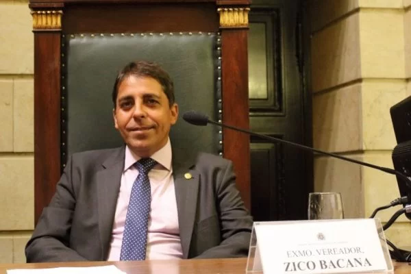 Zico-Bacana-1-600x400.jpg