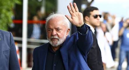 o-ministro-de-minas-e-energia-alexandre-silveira-e-o-presidente-luiz-inacio-lula-da-silva-durante-a-1-reuniao-extraordinaria-do-conselho-nacional-de-politica-energetica-cnpe-03082023204336357