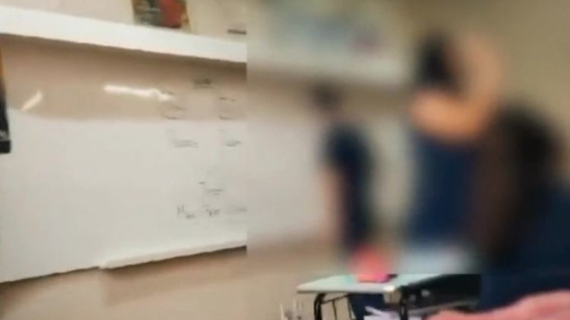 1_professora_demitida_apos_explicar_linguagem_neutra-23621789