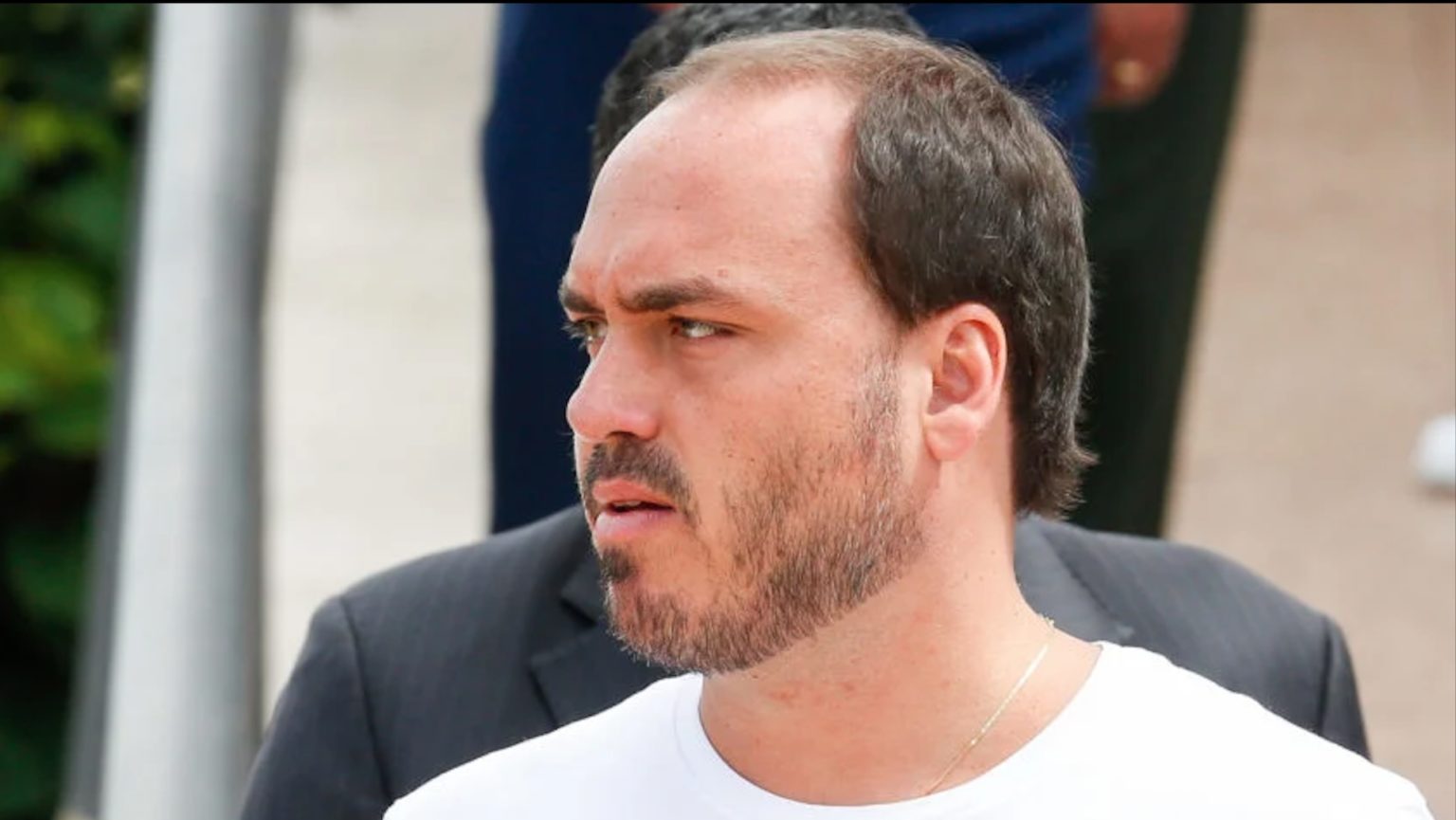 Carlos-Bolsonaro-1536x865-1