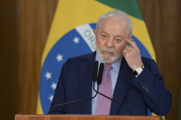 Coletiva-governo-Lula-para-anunciar-acCCA7aCC83o-de-ForcCCA7as-Armadas-dentro-de-portos-e-aeroportos-10