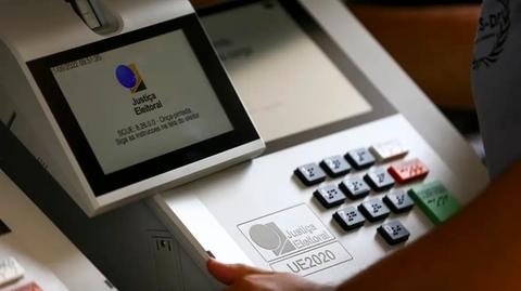 lacracao-urnas-eletronicas_mcamgo_abr_210920221818-12
