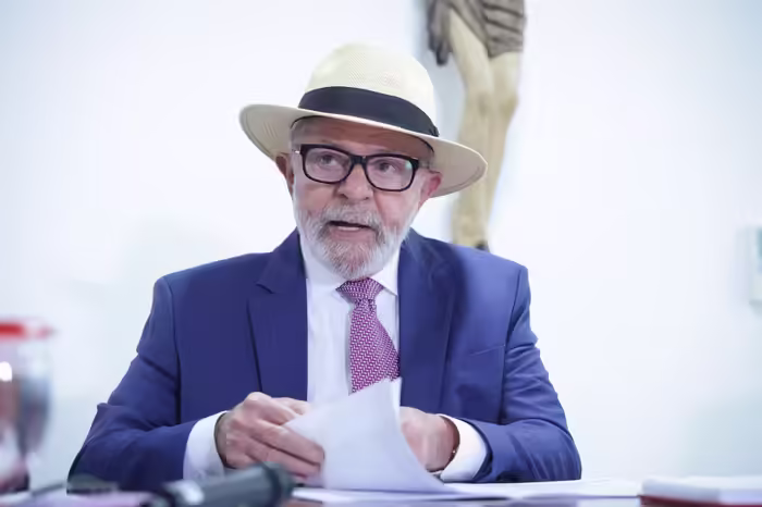 Apos-repouso-Lula-volta-ao-Planalto-e-se-reune-com-ministros5.jpeg