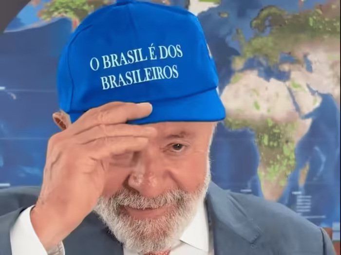 04fev2025-lula-publica-video-usando-bone-com-frase-o-brasil-e-dos-brasileiros-1738675886625_v2_4x3.png