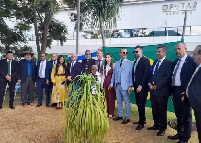 foto-deputados-bolsonaro-hospital.jpg