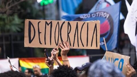 democracia-ok201