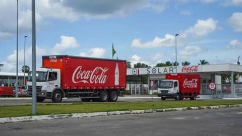 ProduC3A7C3A3o20de20Coca-Cola20em20fC3A1brica20de20MaracanaC3BA20C3A920retomada20apC3B3s20autorizaC3A7C3A3o20do20Governo20Federal