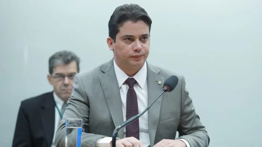 Deputado-Junior-Mano-1080-848x477-1