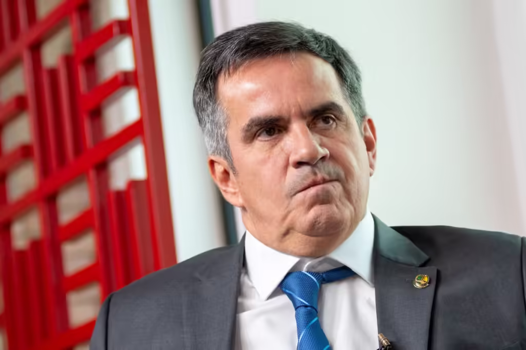 Senador-Ciro-Nogueira-eCC81-entrevistado-no-estuCC81dio-do-portal-MetroCC81poles-4.jpg