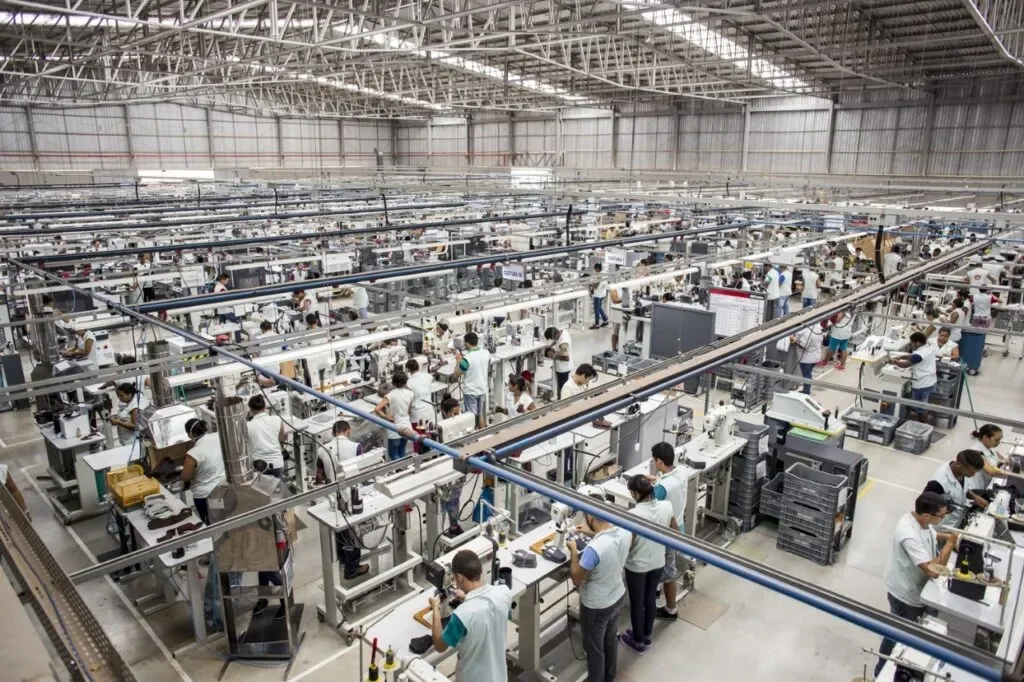 economia-cearense-segue-acima-da-media-nacional-e-pib-registra-crescimento-de-663-em-2021-1024x682.jpeg