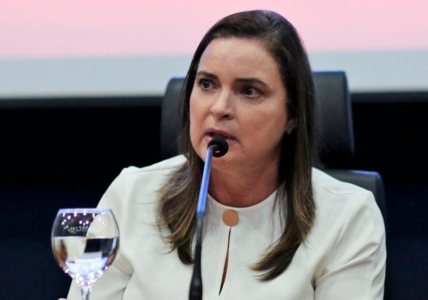 foto_destaque_cristiane_leitao-1-1