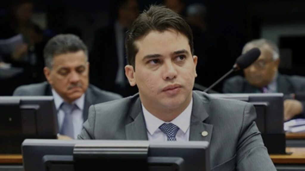 Junior-Mano-e1751973114809