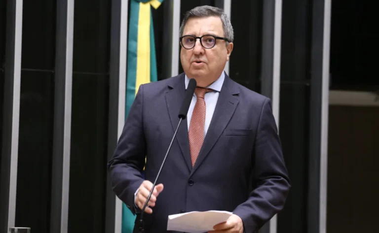 danilo-forte-anuncia-saida-do-uniao-brasil-apos-impasse-sobre-candidatura-ao-tcu-1024x631.jpg