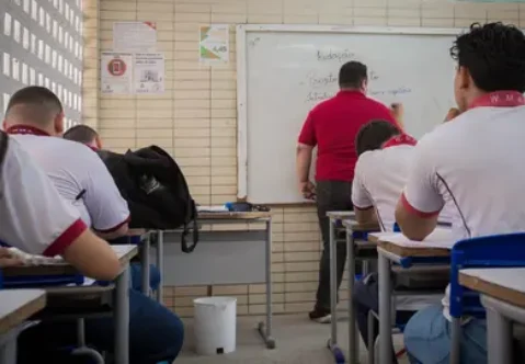 professor%20rede%20estadual%20cear%C3%A1%20sal%C3%A1rio%20dv