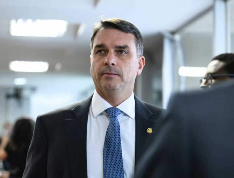 flavio-bolsonaro-1
