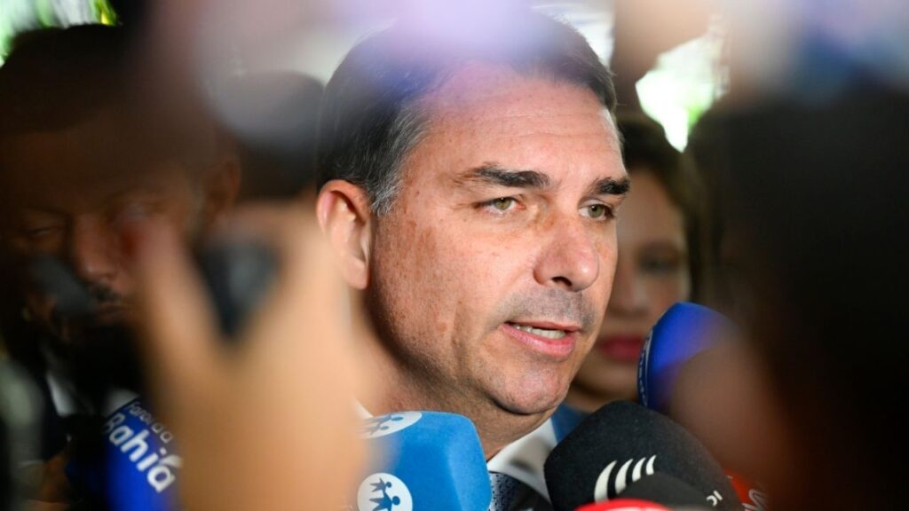 Flavio_Bolsonaro_5dd712bbef