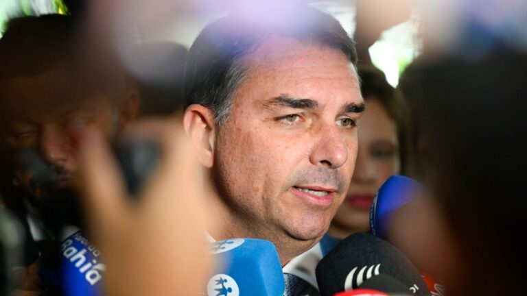 Flavio_Bolsonaro_5dd712bbef